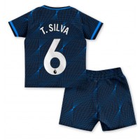 Billiga Chelsea Thiago Silva #6 Barnkläder Borta fotbollskläder till baby 2023-24 Kortärmad (+ Korta byxor)